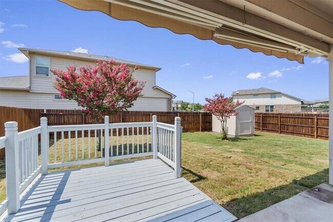 Building Photo - 519 Pinnacle Dr