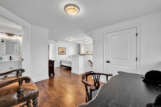 Building Photo - 75 Green Hill Rd