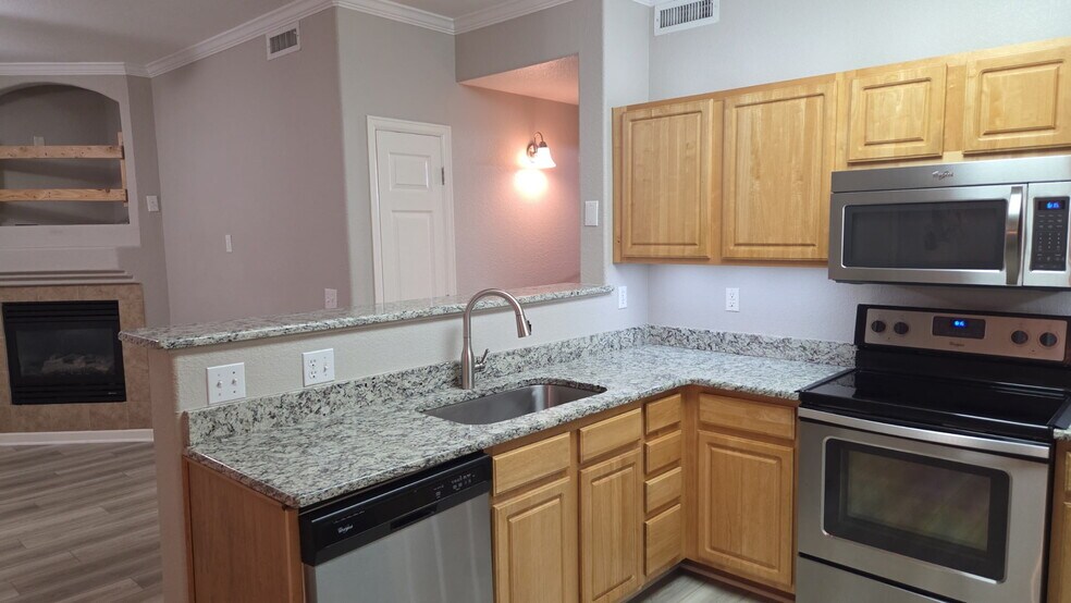 Building Photo - 4875 S Balsam Way