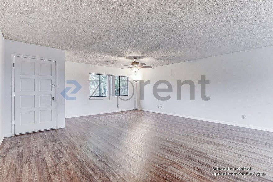 Building Photo - 4636 Huggins Way