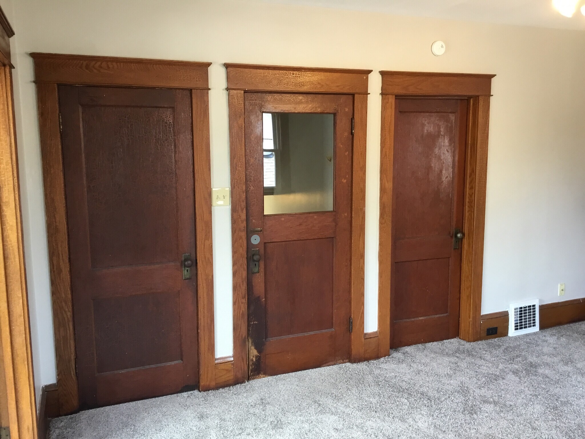 Building Photo - 918 W 32nd St