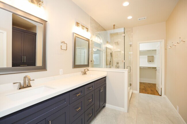 Building Photo - 10330 Sablebrook Ln