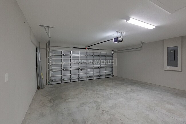 Building Photo - 3908 23rd St SW