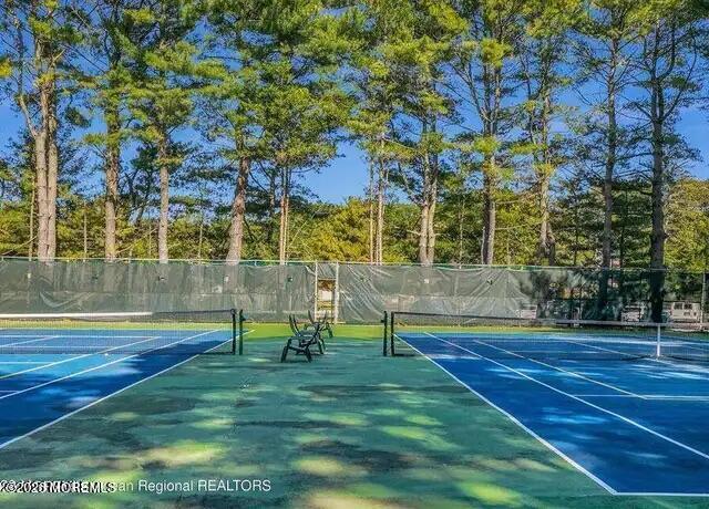 Building Photo - 15 Lexington Ct