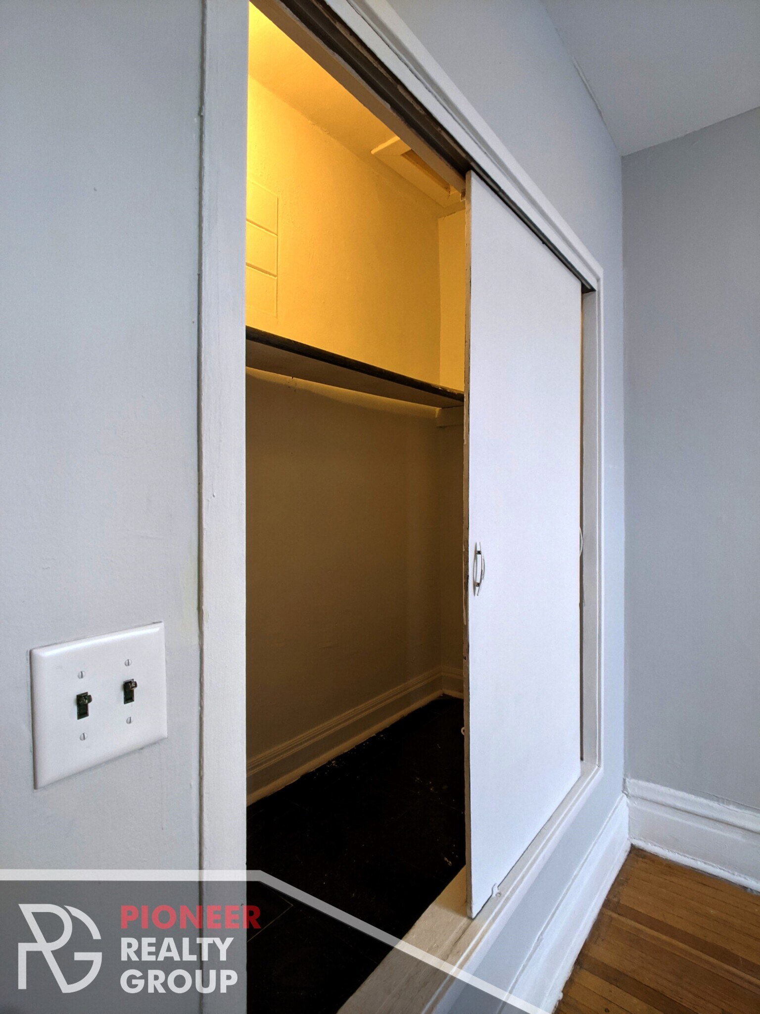 Building Photo - 3542 N Halsted St