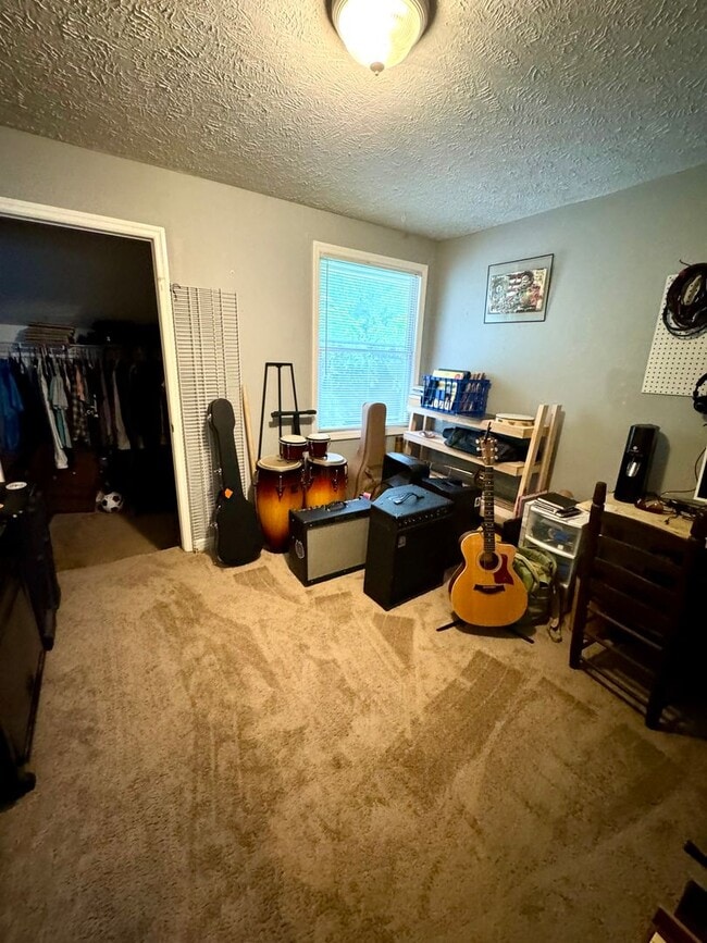 Building Photo - 3 Bed 2 Bath House in East Nashville Cul D...