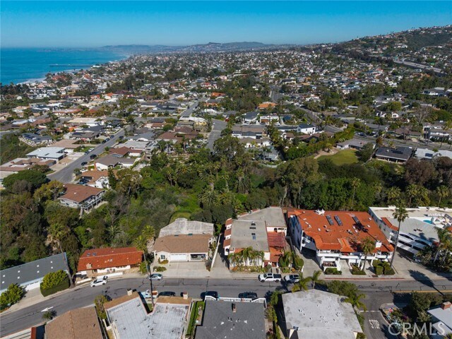 Building Photo - 214 Avenida Montalvo