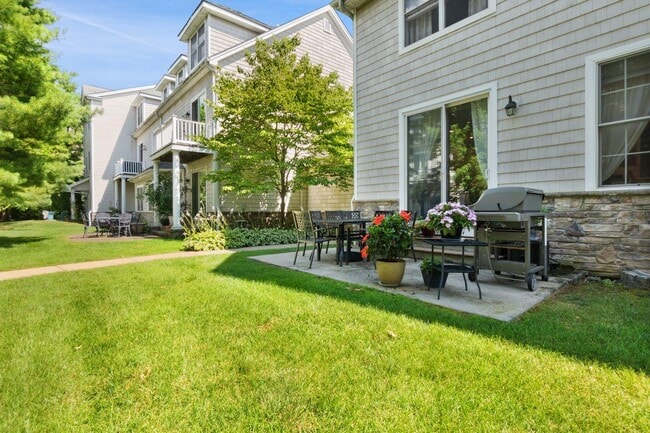 Building Photo - 1704 Half Moon Bay Dr