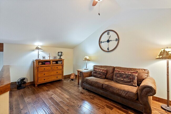 Building Photo - Charming Fully-Furnished Condo for Rent in Columbia Falls, MT – Located in Meadow Lake Golf Cours...