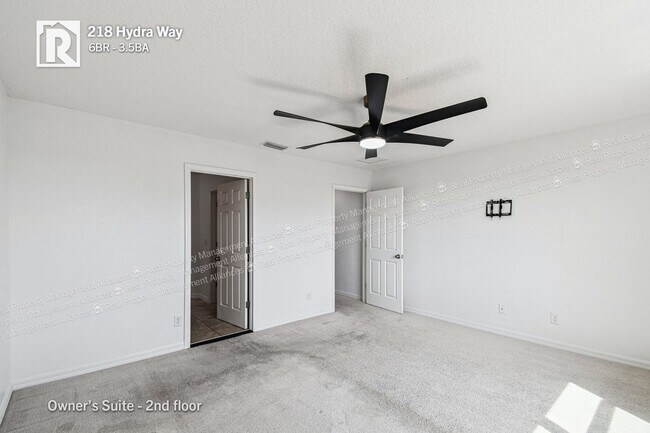 Building Photo - 218 Hydra Wy