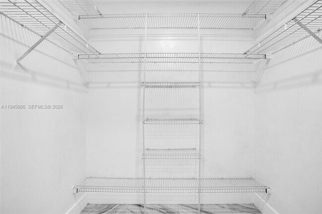 Building Photo - 1031 Adams Ave