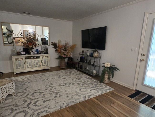 Building Photo - 2733 Crosswinds Dr