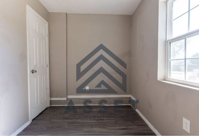 Building Photo - RENT TO OWN – WARR ACRES, OK