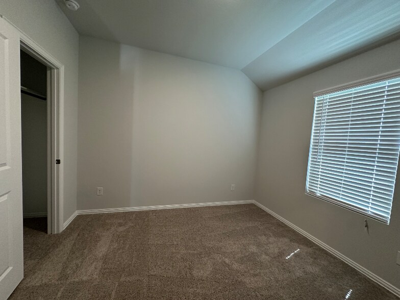 Building Photo - 515 Frst Hvn Dr