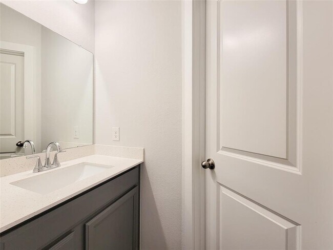 Building Photo - 18206 Summerland Lk Wy