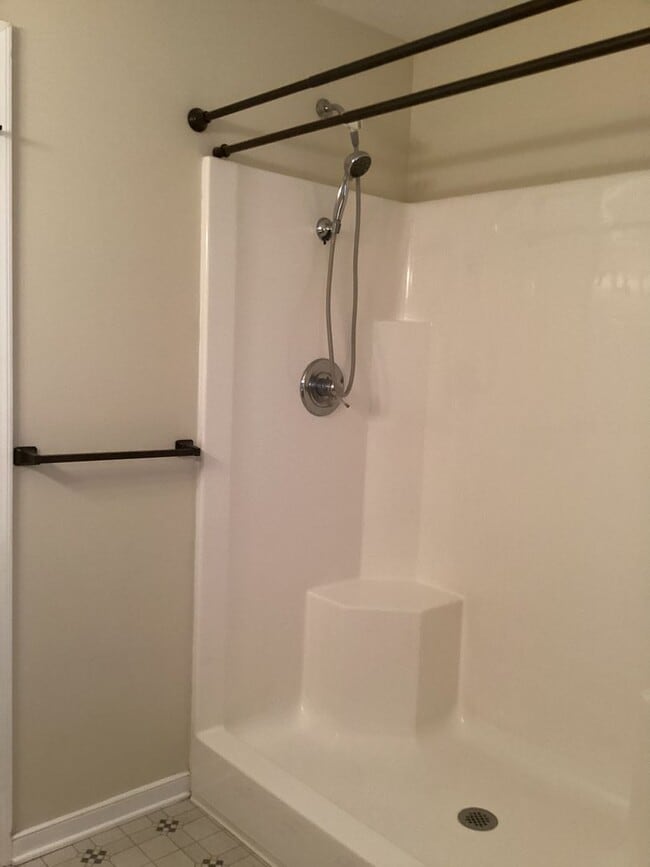 Building Photo - 3 bedroom Home Chesterfield-Ashbrook Subdivision