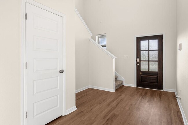 Building Photo - 5461 Vanner Path