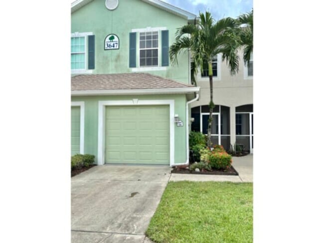 Move-in ready! 3 bedroom/2.5 Bath Townhom... - Move-in ready!  3 bedroom/2.5 Bath Townhom...