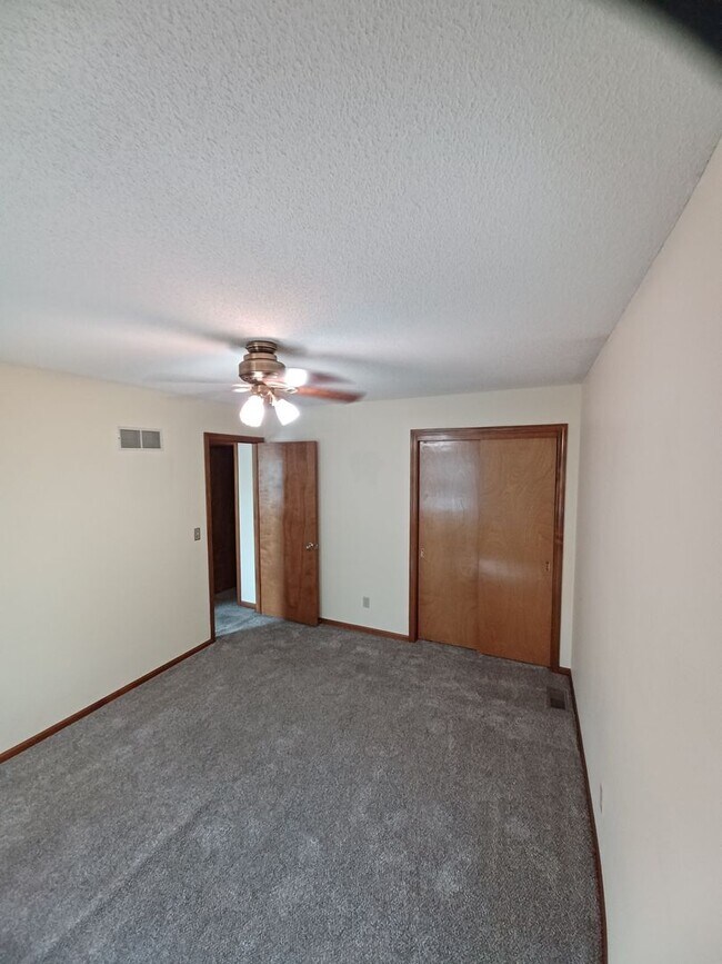 Building Photo - 6308 SW 27th St