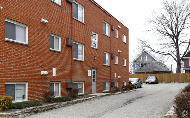 Building Photo - Lawn Avenue Apartments