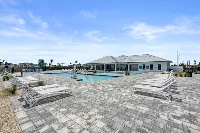 Building Photo - 3777 Harborside Ave