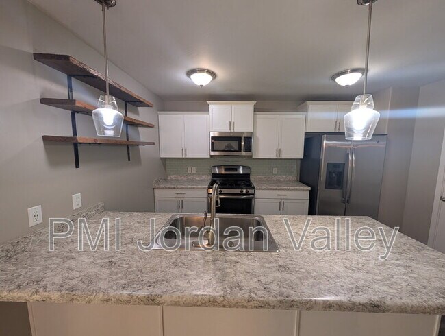 Building Photo - 5077 W Arete Wy