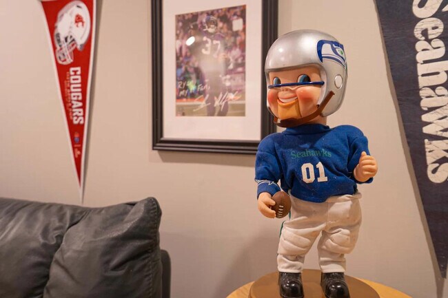 Building Photo - 1514 Bigelow Ave N