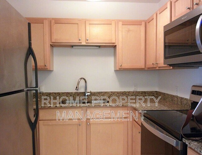 Building Photo - 2855 Peachtree Rd