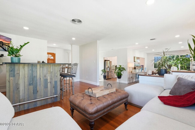 Building Photo - 165 Ormond Pkwy