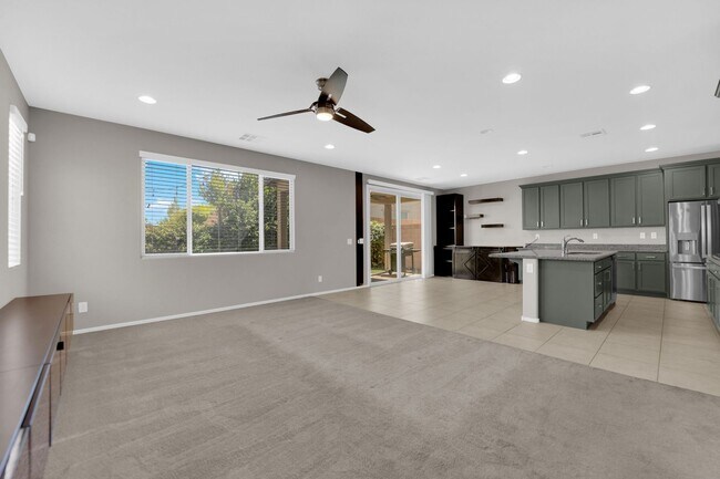 Building Photo - Beautiful House near Durango Curve