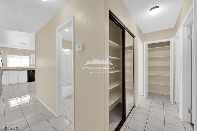 Building Photo - 6608 Silverstream Ave