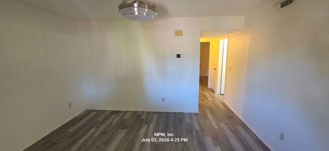Building Photo - 2 bedroom 1 bath Home in Sierra Bonita 55 and over community