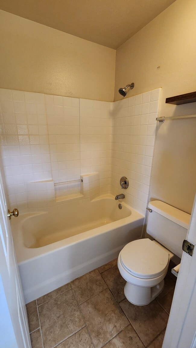 Building Photo - 409 Harvest Creek Rd