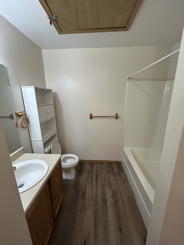 Building Photo - 1635 Neptune St