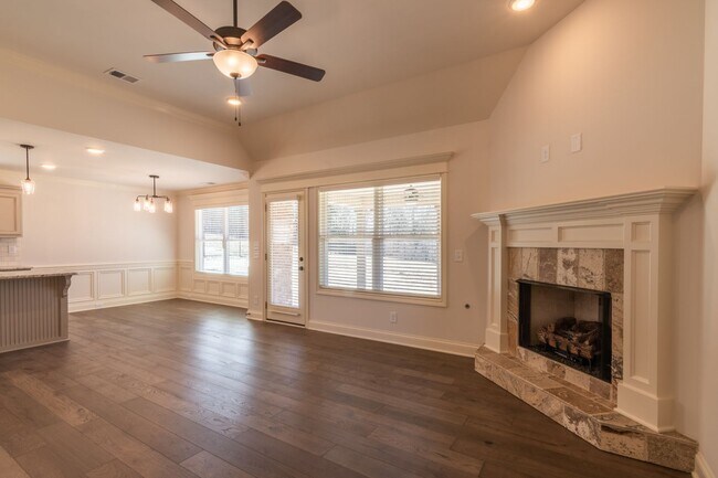 Building Photo - For Lease - Single Family Home in Gallatin