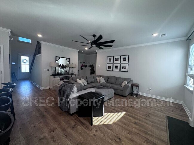 Building Photo - 126 Brant Dr