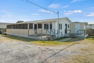 Building Photo - 145 Gassett Rd