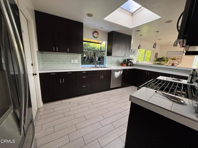 Building Photo - 448 Court Ave