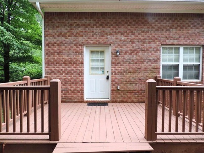 Building Photo - 1020 Trotters Walk