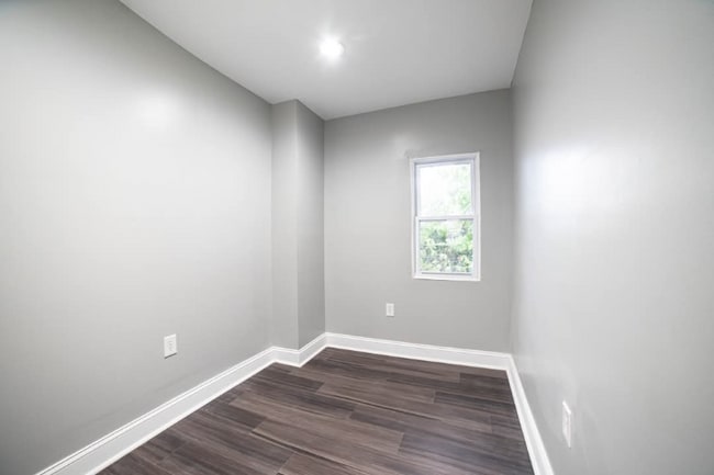 Building Photo - 3218 Elmley Ave