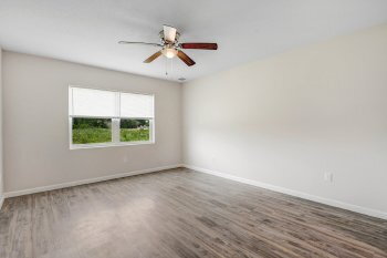 Building Photo - Charming 2 bedroom blending style and functionality