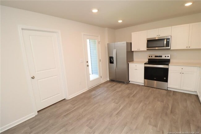Building Photo - 8521 Beckett Chase Wy