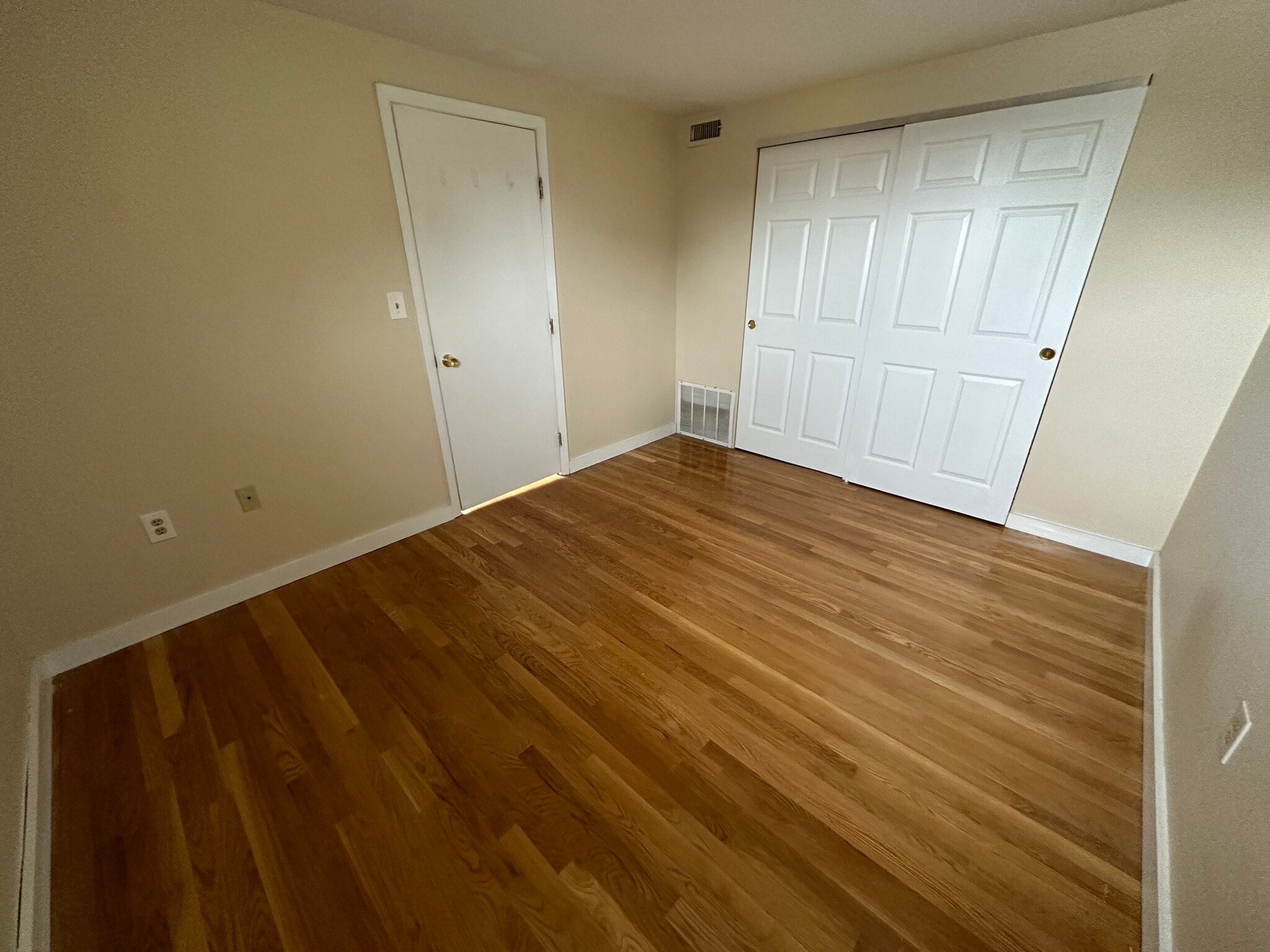 Building Photo - 4 Leeds St