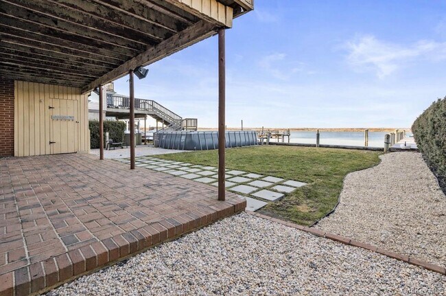 Building Photo - 115 Maryland Ave