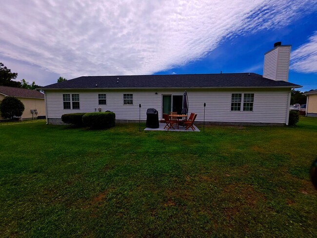 Building Photo - 3 BR 2 BA Beaver Creek