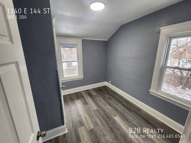 Building Photo - 1140 E 144th St