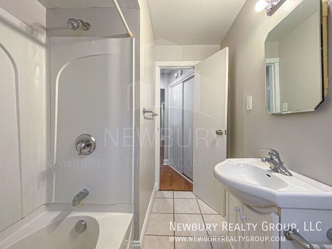 Building Photo - 309 San Juan Dr