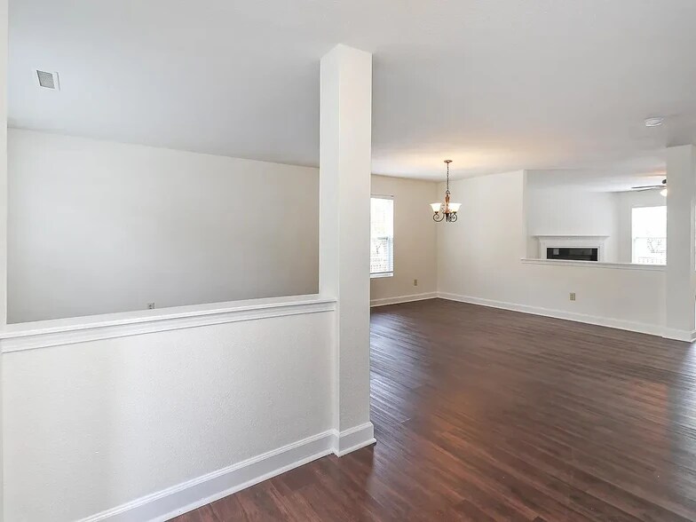 Building Photo - 3609 McDuff Ct