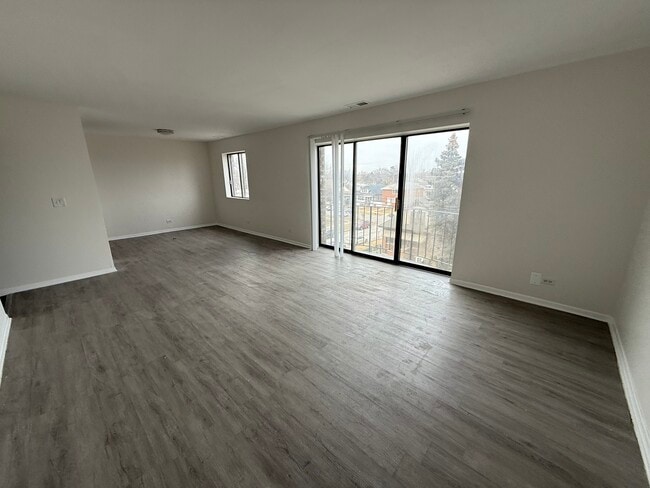 Building Photo - 2300 N Harlem Ave