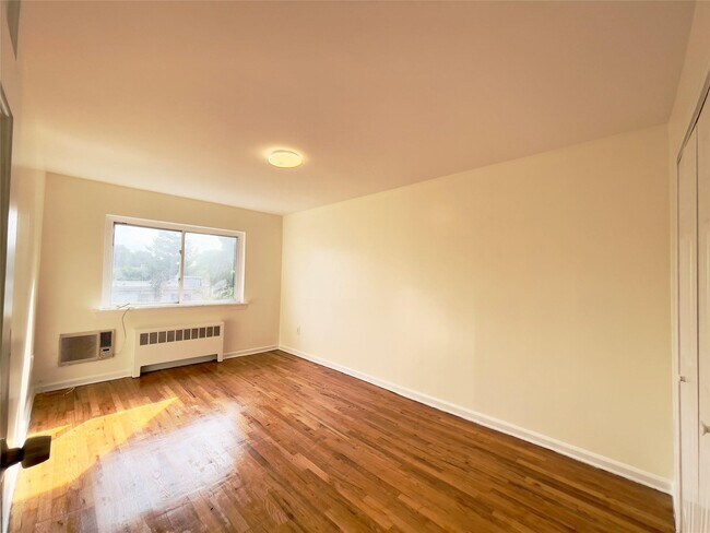 Building Photo - 3541 Ropes Ave